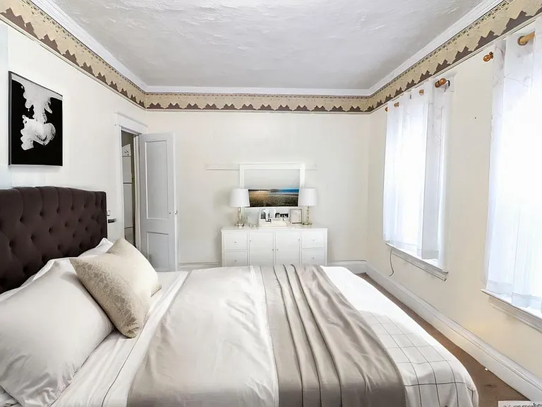 1643 Lurting Ave #2 — Photo 13