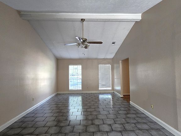 4th image of 3334 Birch Creek Dr