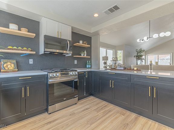 4th image of 8732 Autumn Valley Ave