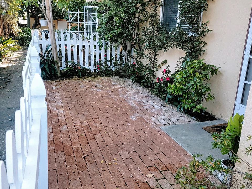 1st image of 1-626 Broadway St #1