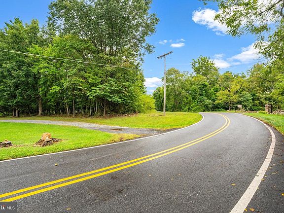 5th image of Ford Rd