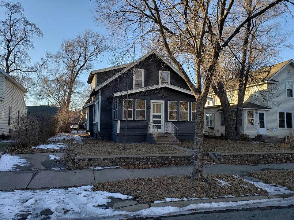 1st image of 227 18th Ave N