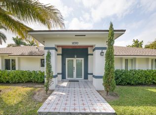 18320 SW 86th Ave, Palmetto Bay, FL 33157