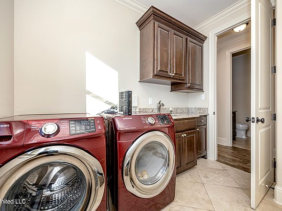 4th image of 3509 Oakleigh Cir