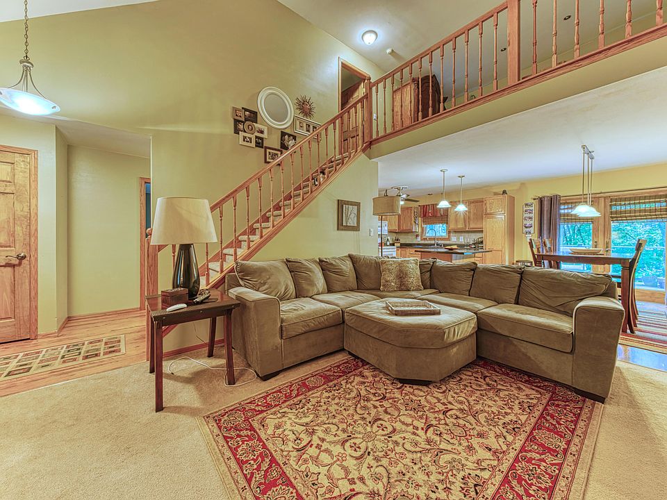 1st image of 29011 Kramer Dr
