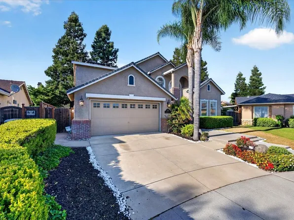 1301 Peregrine Dr, Gilroy, CA 95020