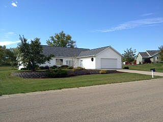 1st image of 323 Canyon Blvd