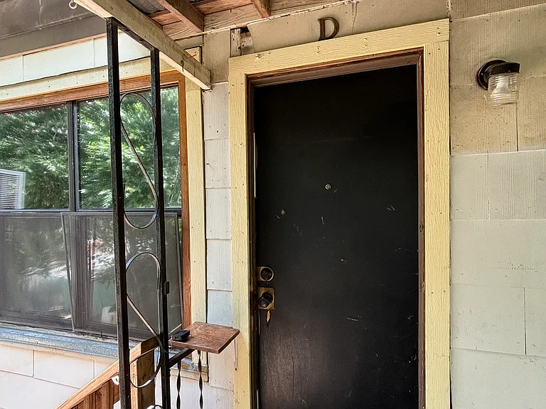 707 Vance St #D — Photo 2