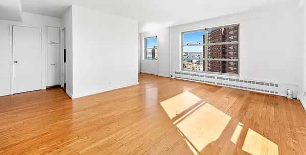 1st image of 100 La Salle St APT 15C