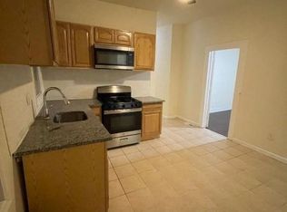 585 Bergen St #1, Newark, NJ
