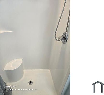 3rd image of 1294 River Oaks Dr #6B