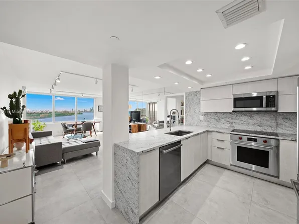 400 S Pointe Dr APT 1001, Miami Beach, FL 33139