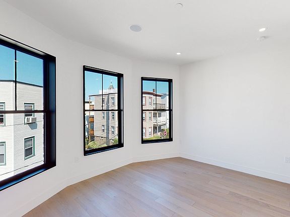 5th image of 19-21 Buttonwood St