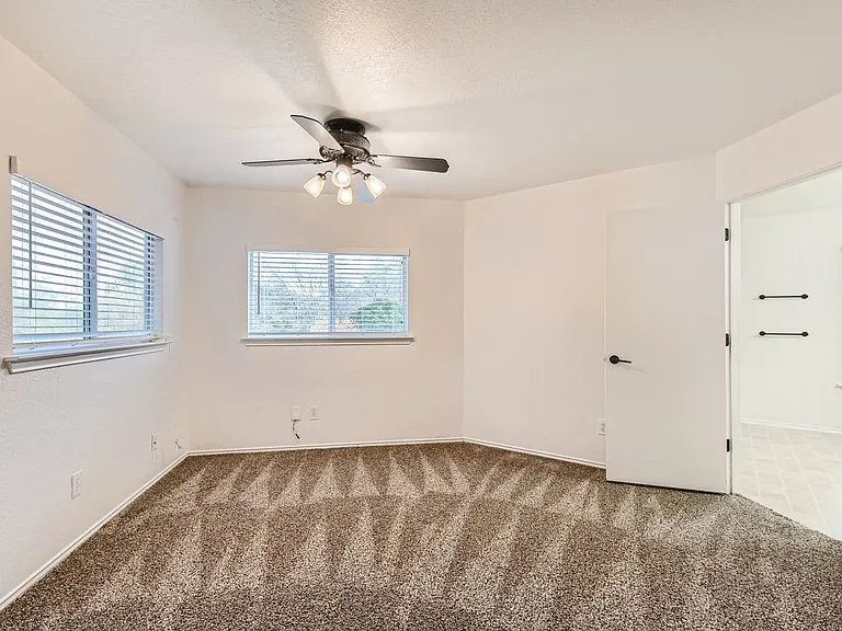 11747 Paddlebrook — Photo 21