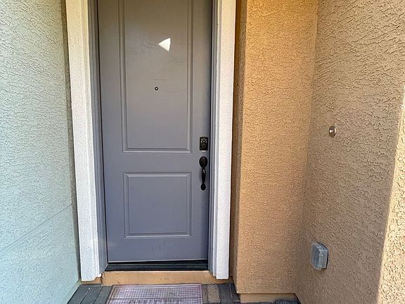 3rd image of 340 Tyler Texas Pl