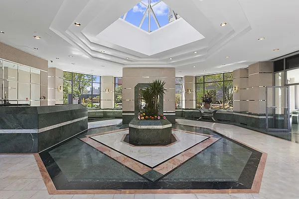 Rented by Compass | media 12