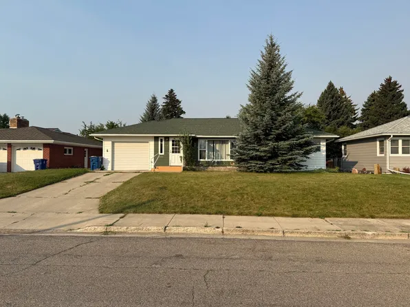 114 12th Ave S, Lewistown, MT 59457