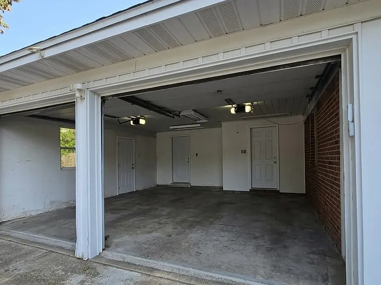 229 Bayou Woods Dr — Photo 4