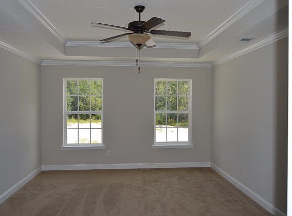 4th image of 1121 Creekside Cir