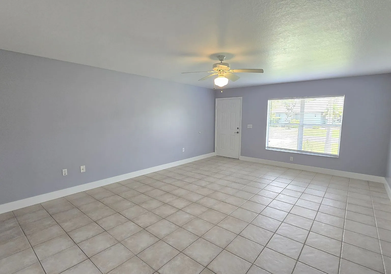 104 Charles Dr — Photo 3