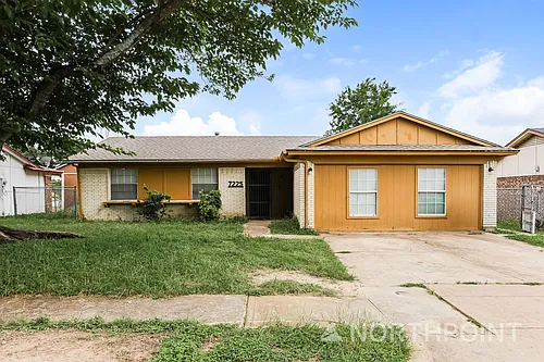 7225 Harold Walker Dr Photo 1