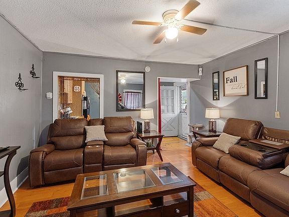 5th image of 230 Kimball St