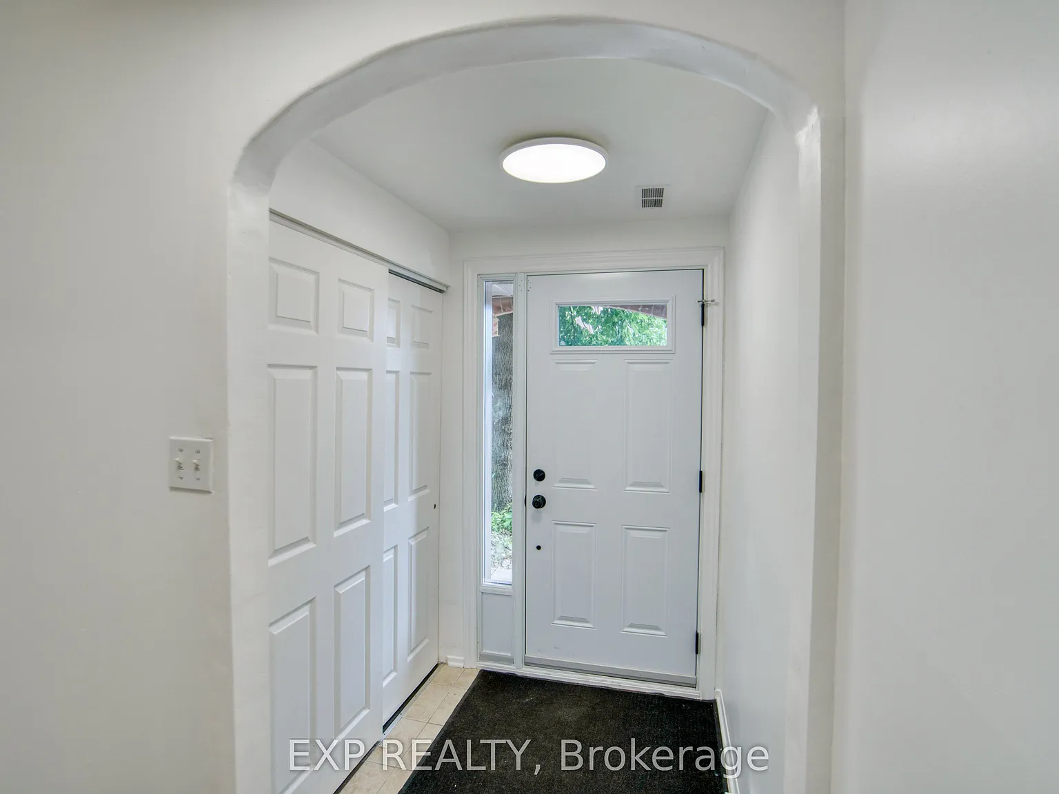 4 bed, $2,800 — Photo 3