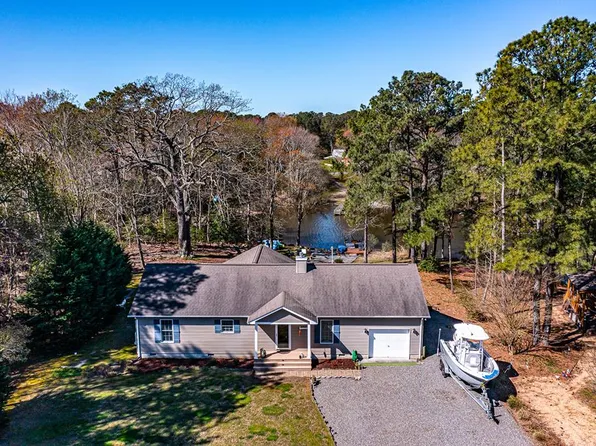 329 Peninsula Dr, Heathsville, VA 22473