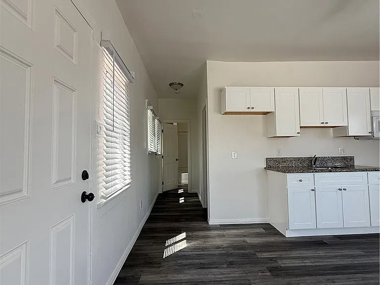 1085 Hoffman Ave #15 — Photo 6