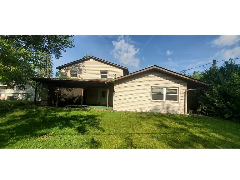 7499 Churchill Dr — Photo 23
