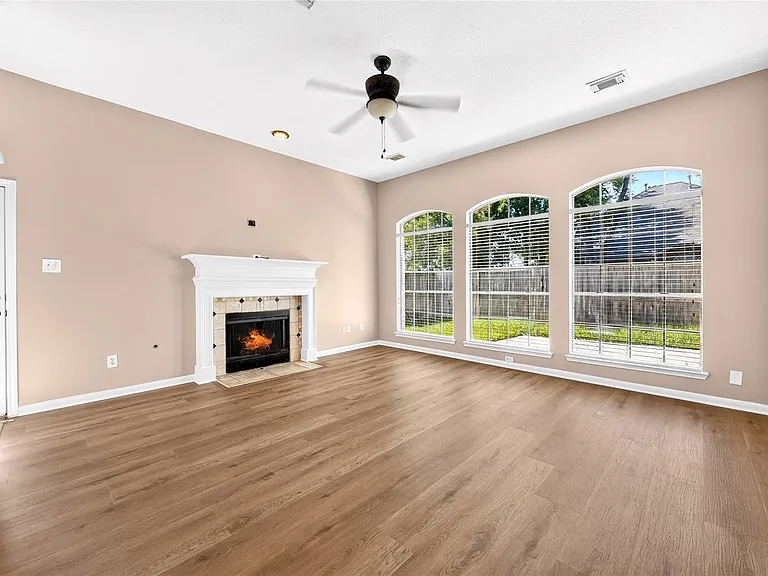 17414 Erin Way Ct — Photo 16