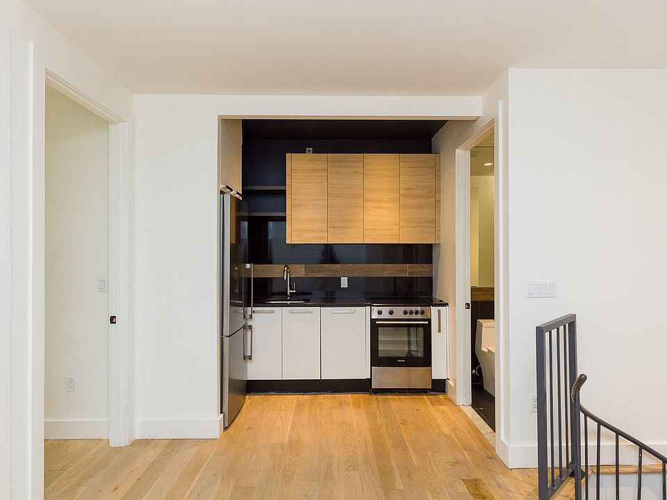 1st image of 246 Johnson Ave #1B1