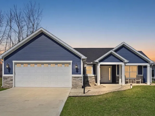 1309 Tuscany Xing, Winona Lake, IN 46590