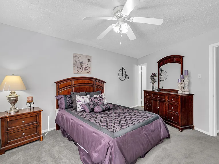 Windsong Apartments — Photo 82