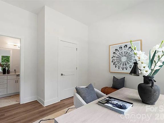 5th image of 5007 Nimes Rd
