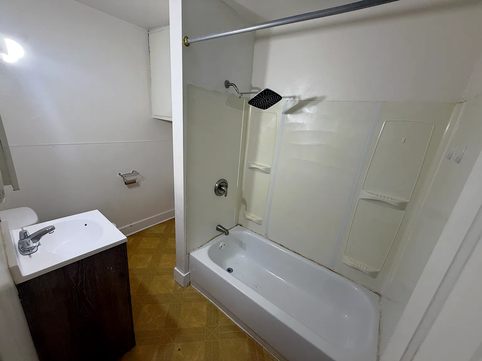 1 bed, 600 sqft, $1,350 — Photo 4