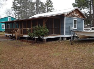 203 Hildebrand Dr, Bonneau, SC 29431
