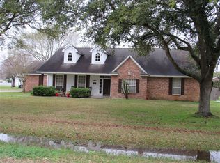 2903 Pine Oak Ln, Baytown, TX 77521