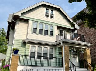 2575 N Cramer St, Milwaukee, WI 53211