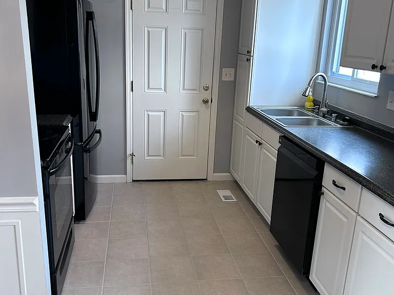 5040 Flintlock Dr — Photo 13