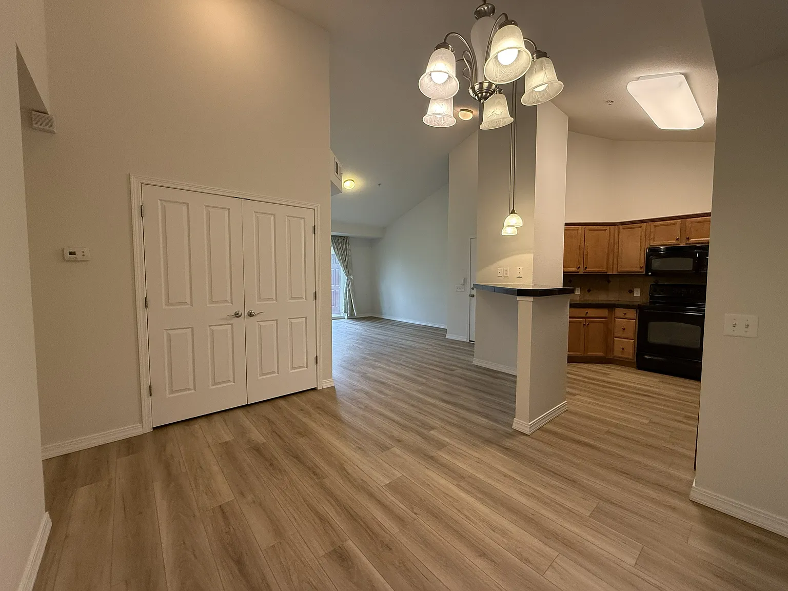2133 Krisron Rd — Photo 2