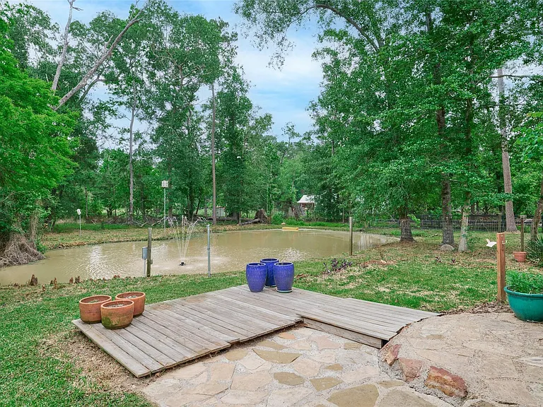 18233 Country Place Dr — Photo 25