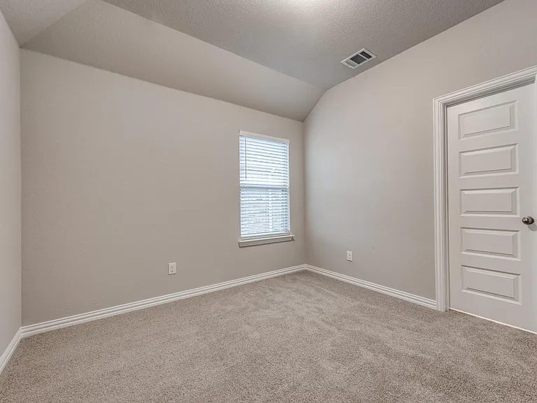 1237 Milfoil Dr — Photo 13