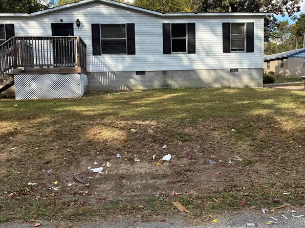 306 Somerset St, Greenfield, TN 38230