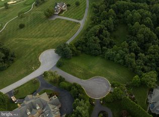 4 Hayfields Ct, Cockeysville, MD 21030