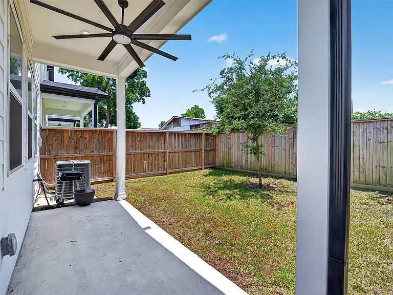 7314 Avenue L — Photo 27