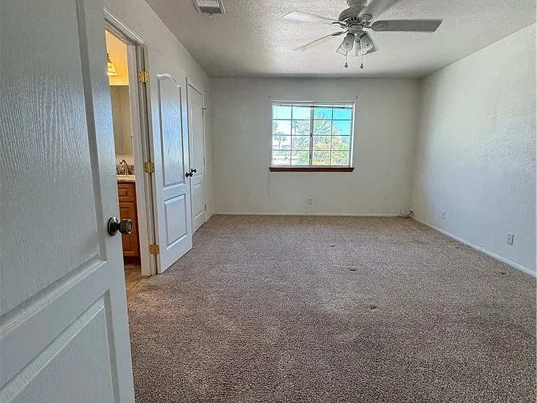 17814 Mesa St — Photo 8