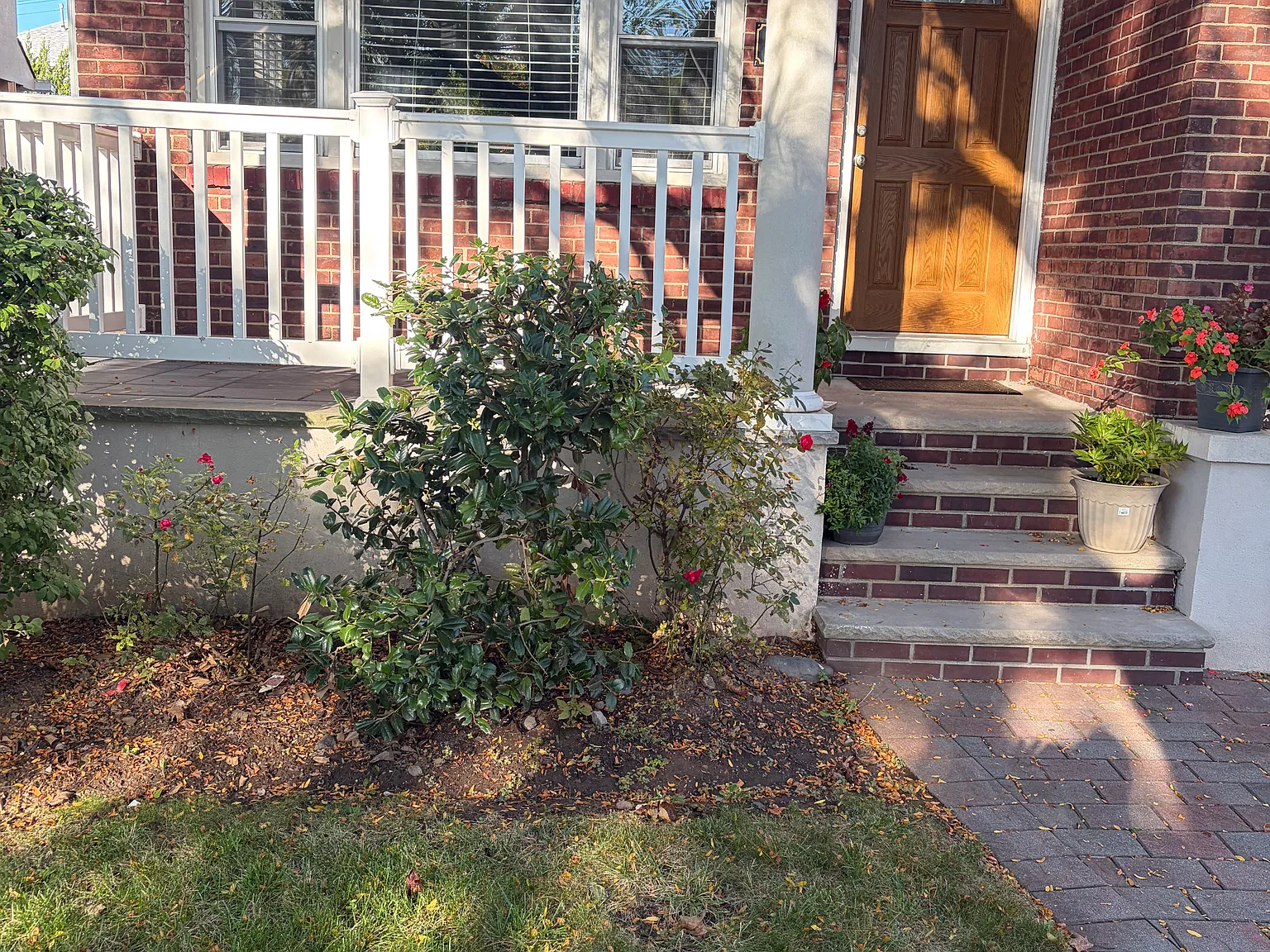 Seaview Ave, Staten Island — Photo 1