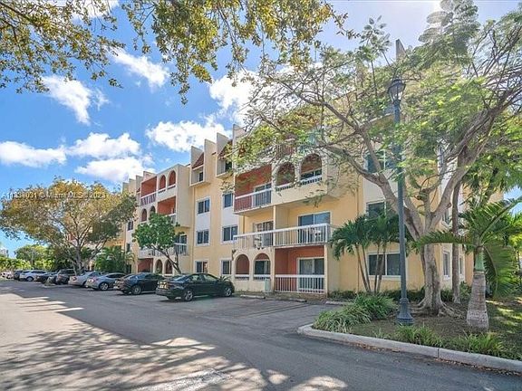 4th image of 7915 Camino Real APT 403