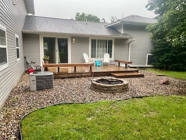 2nd image of 225 Country Club Dr